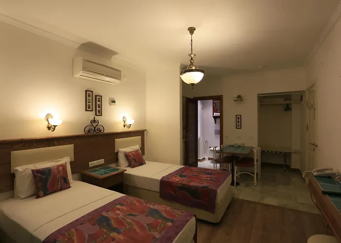 케르메 오토만 고코바 아키아카